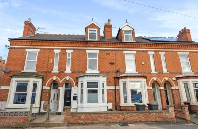 Modern & Fresh Studio Apt