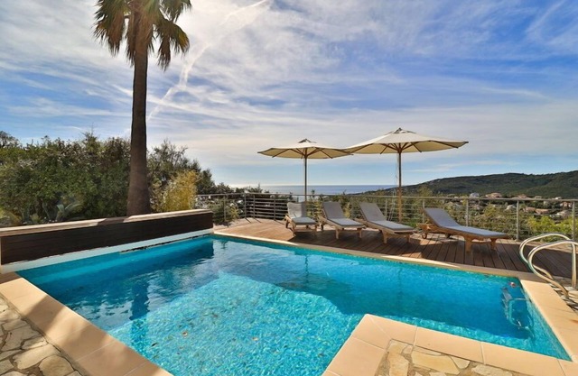 Modern holiday home in Les Issambres with sea view and pool for four persons