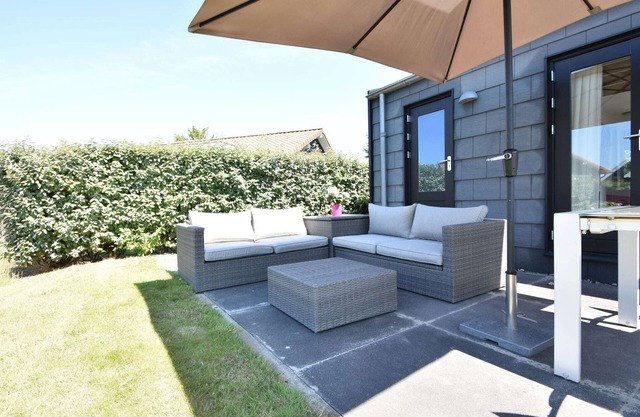 Modern Holiday Home in Kattendijke with a Garden