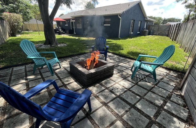 Modern Home Close to Amenities!