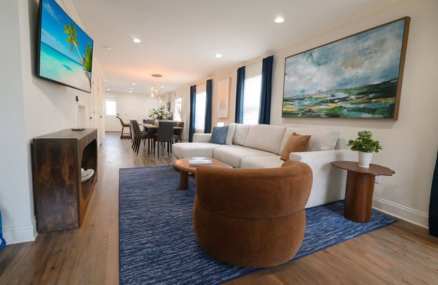 Modern Home Walk to Benz Stadium, Backyard Retreat