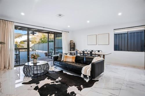 Modern house 2 story 4brs 3bath