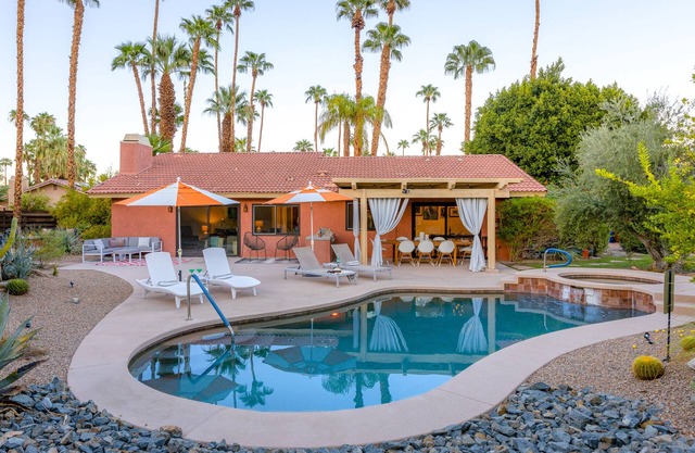 Modern Loma Vista - Very Private Yard w/Views. Heated Pool, Spa, Firepit