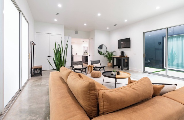 Modern Luxury in Historic Neighborhood