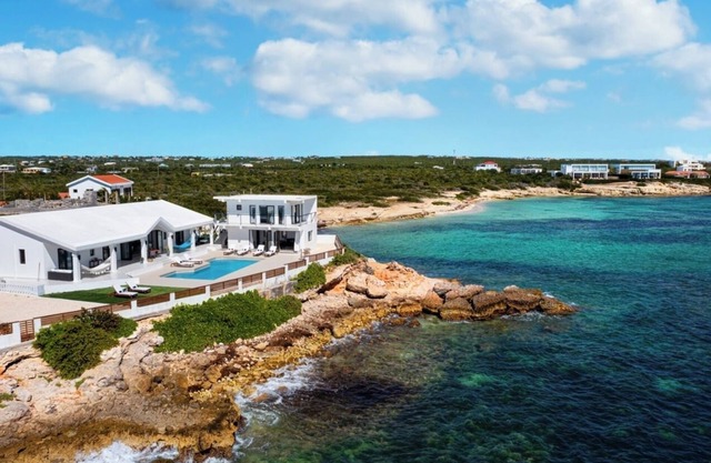 Modern Luxury Waterfront Residence on Anguilla - Pelican Bay Villa