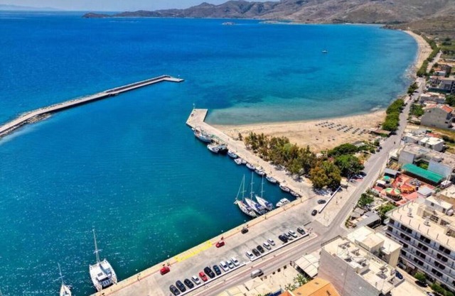 Modern Neo-Classic Loft Apartment Unit 5