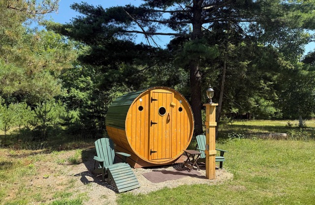 Modern Northwoods Lakefront | New Cedar Barrel Sauna!