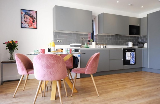 Modern one Bedroom Apartment in Ealing Common