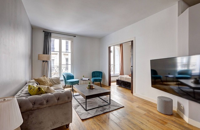 Modern Paris 2BR near Montparnasse