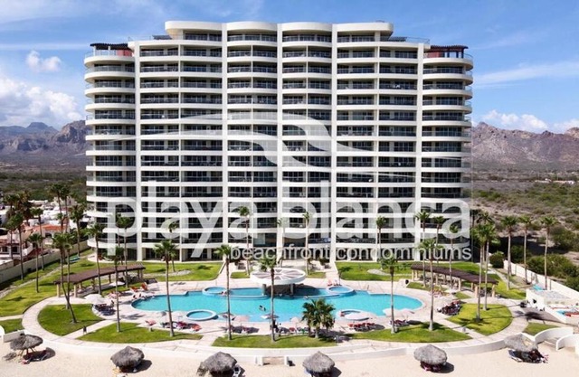 Modern Playa Blanca Full Kitchen Condo
