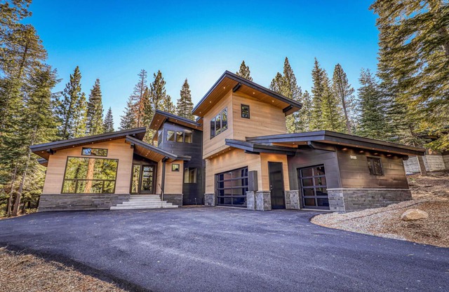 Modern Schaffer's Mill Home Minutes From Northstar & Downtown