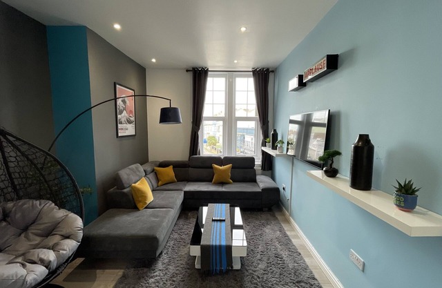 Modern Sea View Apartment