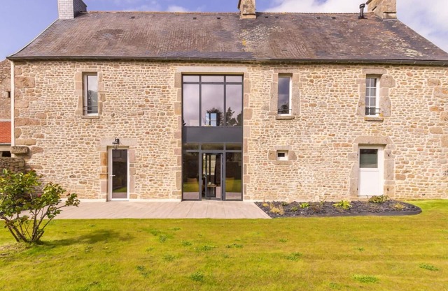 Modern seaside house, perfect for groups