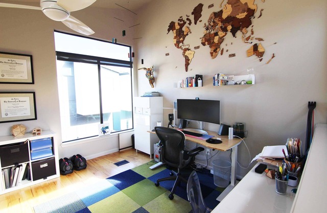 Modern SoCo Gem 2BD/2.5BA Urban Oasis in Great Location - Corporate Housing