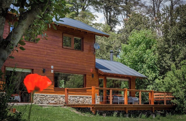 Modern, spacious house for 8 people in a native Patagonian forest