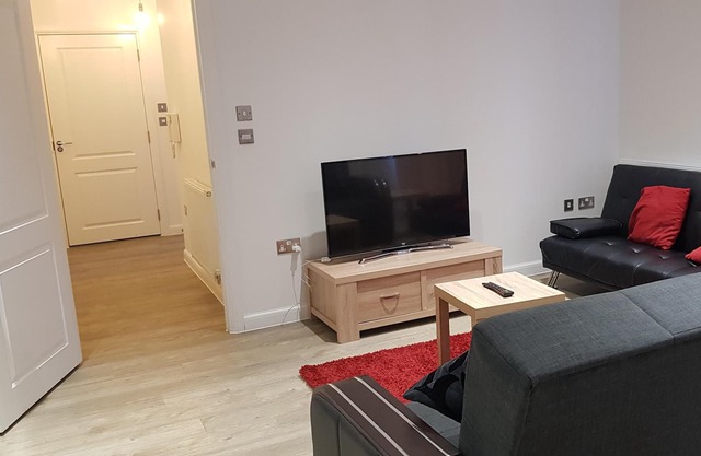 Modern spacious Apartment with Balcony view & ensuite Master bedroom