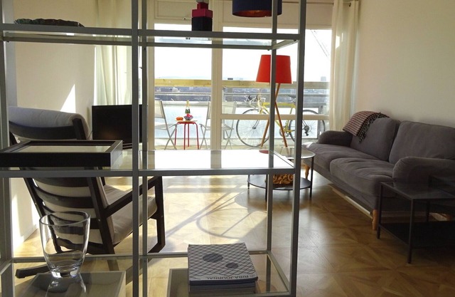 Modern spacious apartment near The Tower