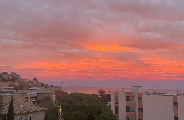 Modern studio with sea view!