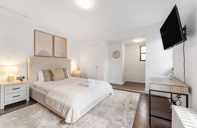 Modern Studio in Bay Ridge | 2 BEDS | Near Manhattan