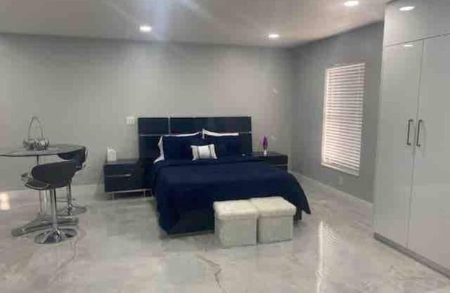 Modern Studio