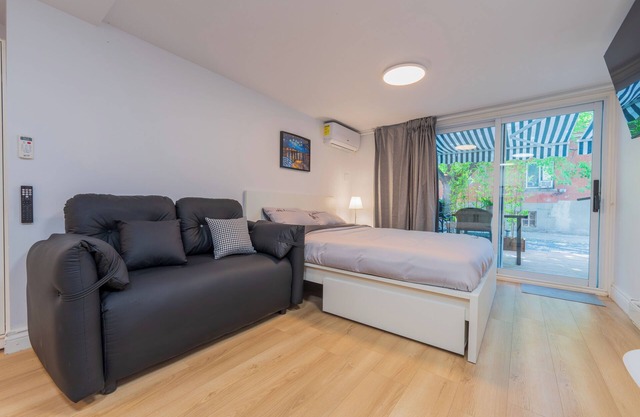 Modern Studio w/Patio & BBQ | Parking Included