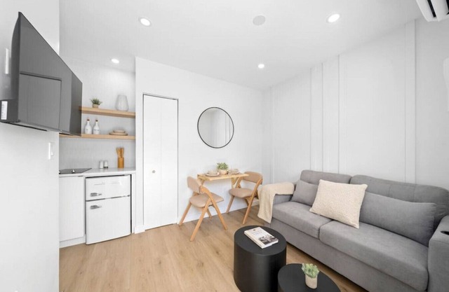 Modern Suite-Sofa Bed-Near beach - Suite 6