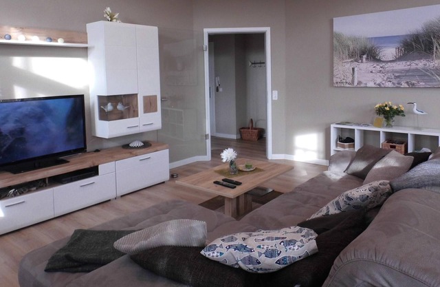 Modern Vacation Apartment "Eisenacher" in Bremerhaven with Wi-Fi, Parking Available