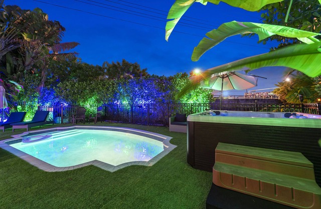 Modern Villa Perla - Private pool w access to the bay!