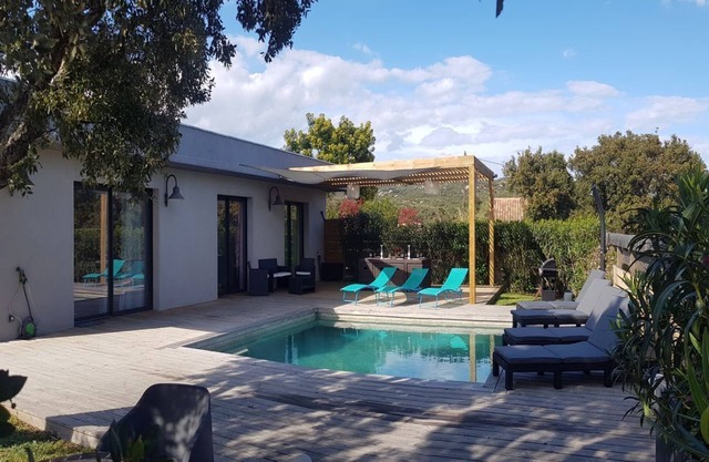 Modern villa with private pool just two minutes from the sea.
