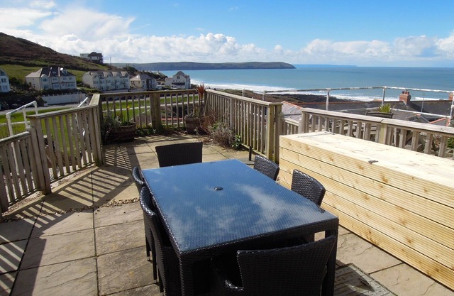 Modern Woolacombe House with Stunning Sea Views
