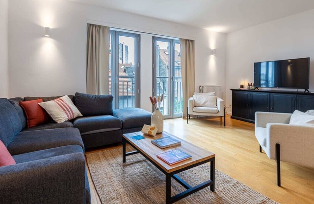 Moliere IV - Three Bedroom Apartment, Sleeps 8