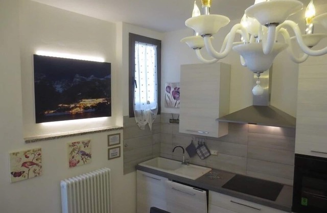 MOLVENO SUITE LUXURY MOLVENO CENTRO - MODERN WHITE DESIGN FURNITURE