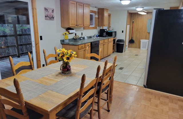 Mom's Den, Country Living Rentals- Highland, LLC