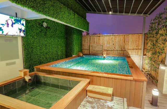 Momizi Business Hotel