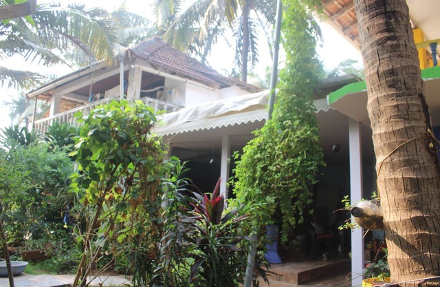 Monsoon Room 106nGarden-view, partial seaview