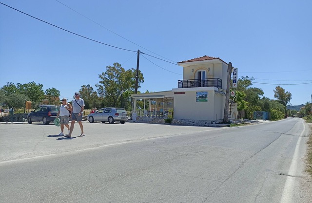 Monte Blu Holiday Apartment. Alykes beach