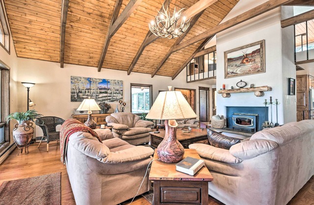 Monte Verde Lake Lodge w/Hot Tub: 4 Mi to Ski