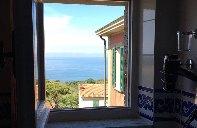 Montemarcello Holiday Home