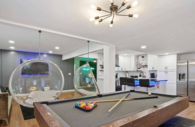 Monthly Rental $4000 5 Bdrm Pool Table|Fire Pit