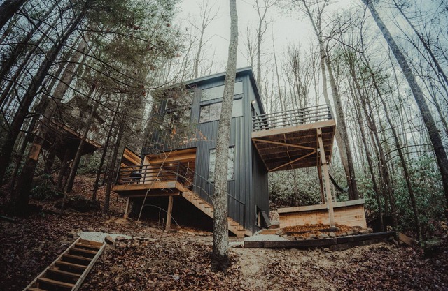 Moonshadow: A New Modern Getaway to Rest, Relax and Enjoy The Forest