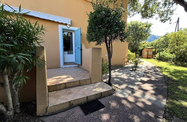 MORIANI PLAGE - C5 air-conditioned family apartment