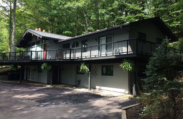 Morningstar Lodge, Classic, Clean, Close