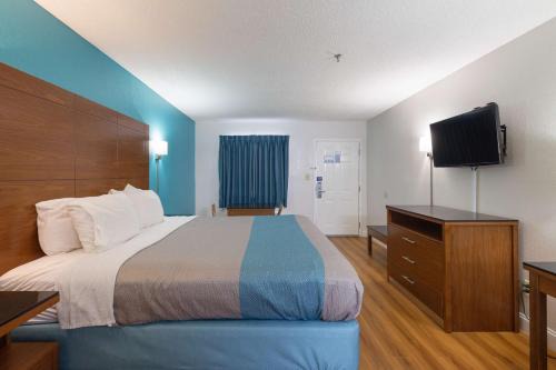 Motel 6-Albany, GA