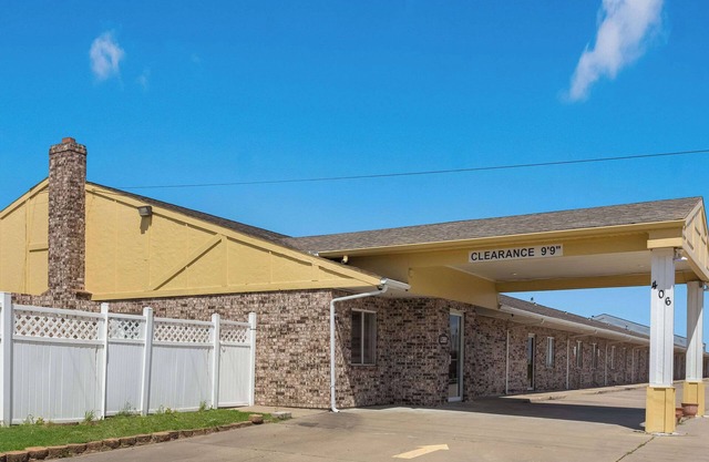 Motel 6 Concordia, MO