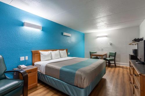 Motel 6-North Little Rock, AR - McCain