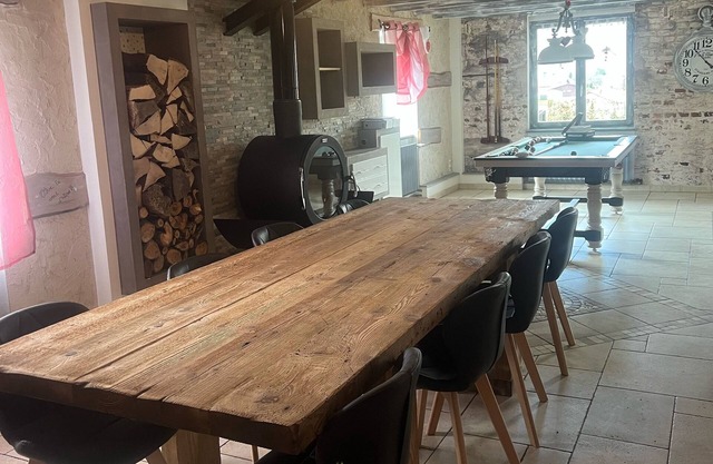 mountain farm with spa, quiet sunny, with exceptional views