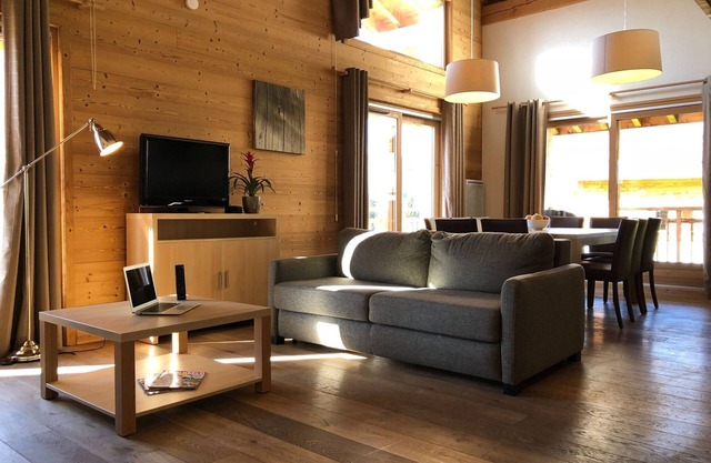 Mountain Chalet w/Terrace