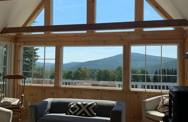 Mountain Chalet with Breathtaking Panoramic Views
