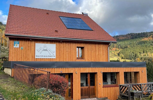Mountain guest rooms, pets allowed