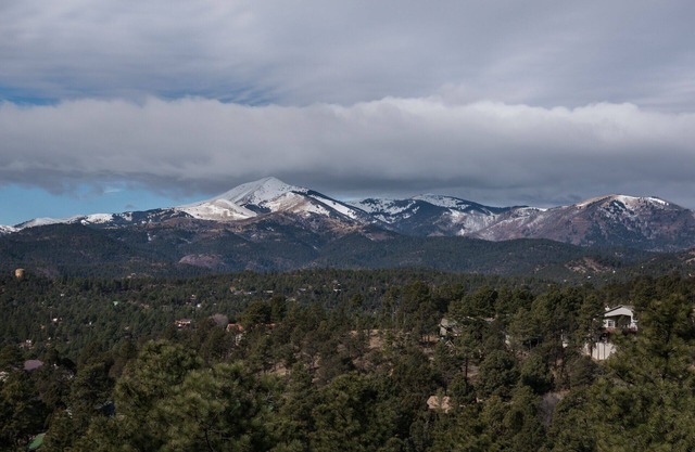 Mountain Home close to Downtown with Stunning Views of Sierra Blanca